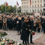 Norvégia elbúcsúzott V. Haraldtól: több mint 46 ezren rótták le kegyeletüket az elhunyt király előtt